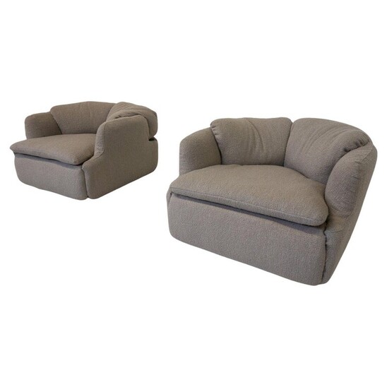 Pair of Confidential Armchairs by Alberto Rosselli for Saporiti, Beige Boucle Fabric, Italy, 1970s - New Upholstery