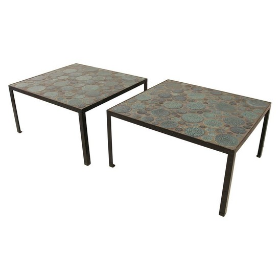 Pair of contemporain ceramic coffee tables by Aliette Vliers