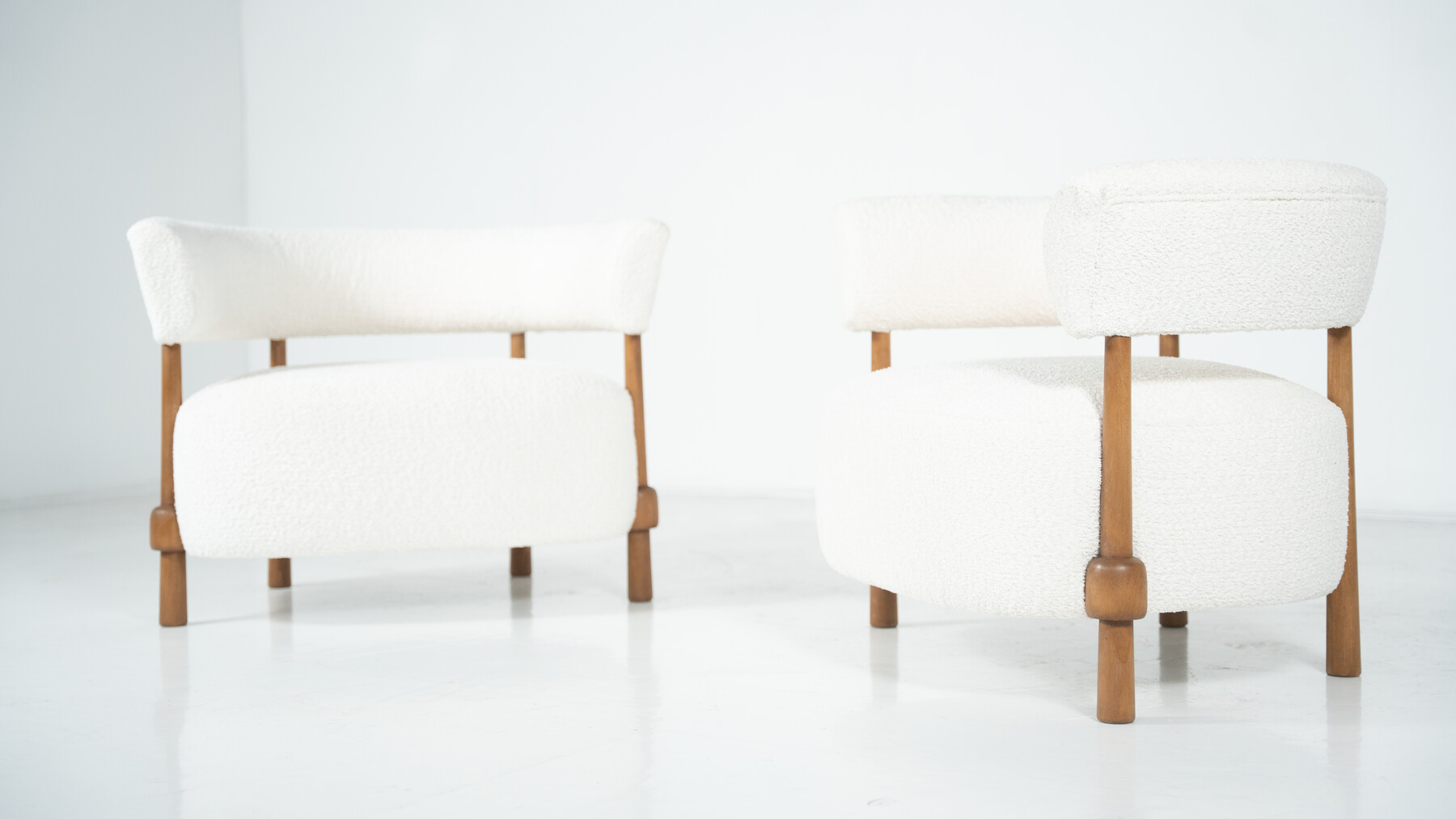 Pair of Contemporary Italian Armchairs, Italy 