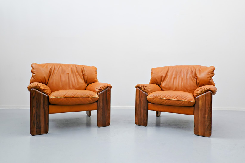 Pair Of Italian Armchairs By Sapporo For Mobil Girgi, 1970s