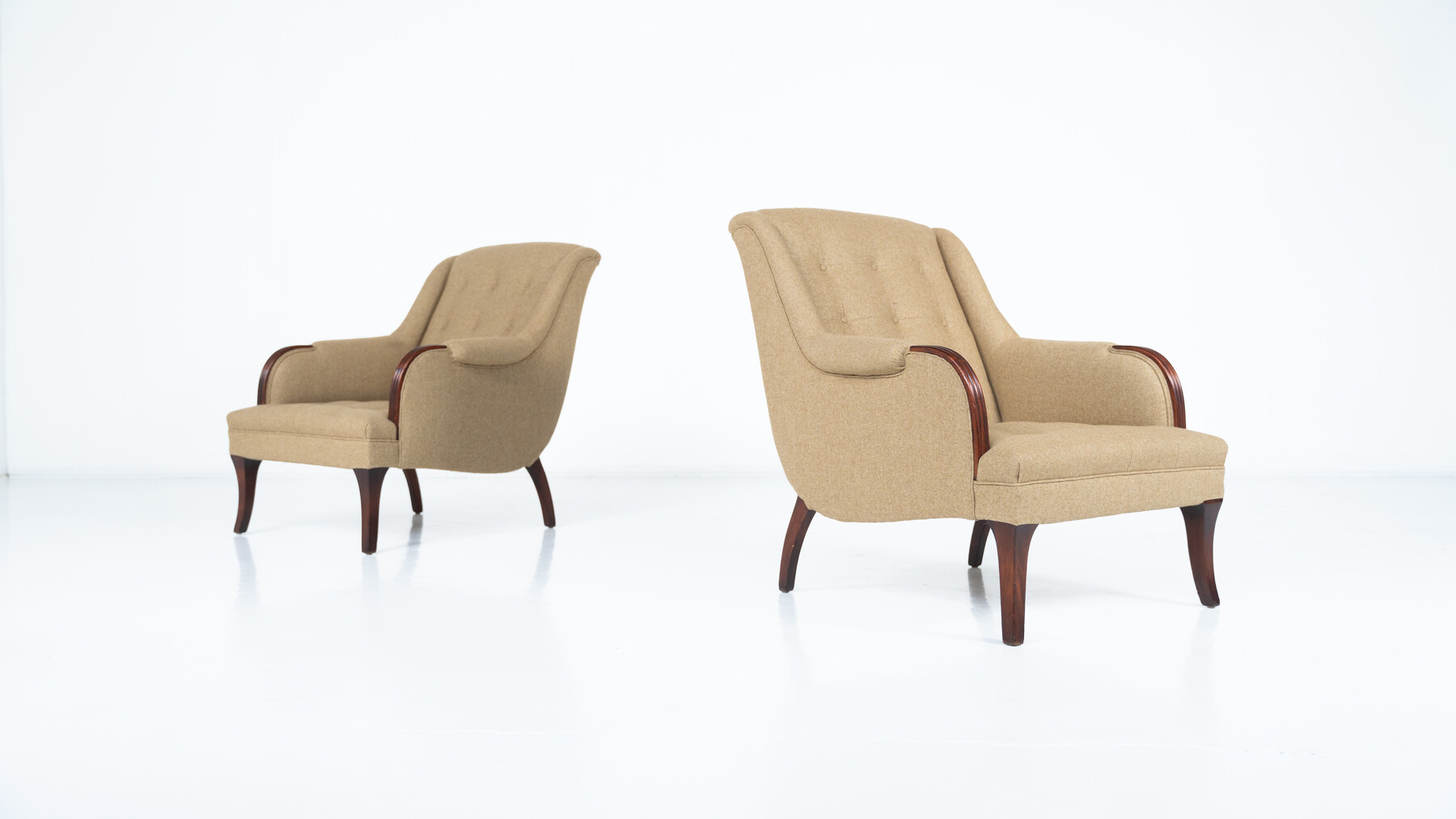 Pair of Italian Armchairs, Italy, 1950s - New Upholstery 