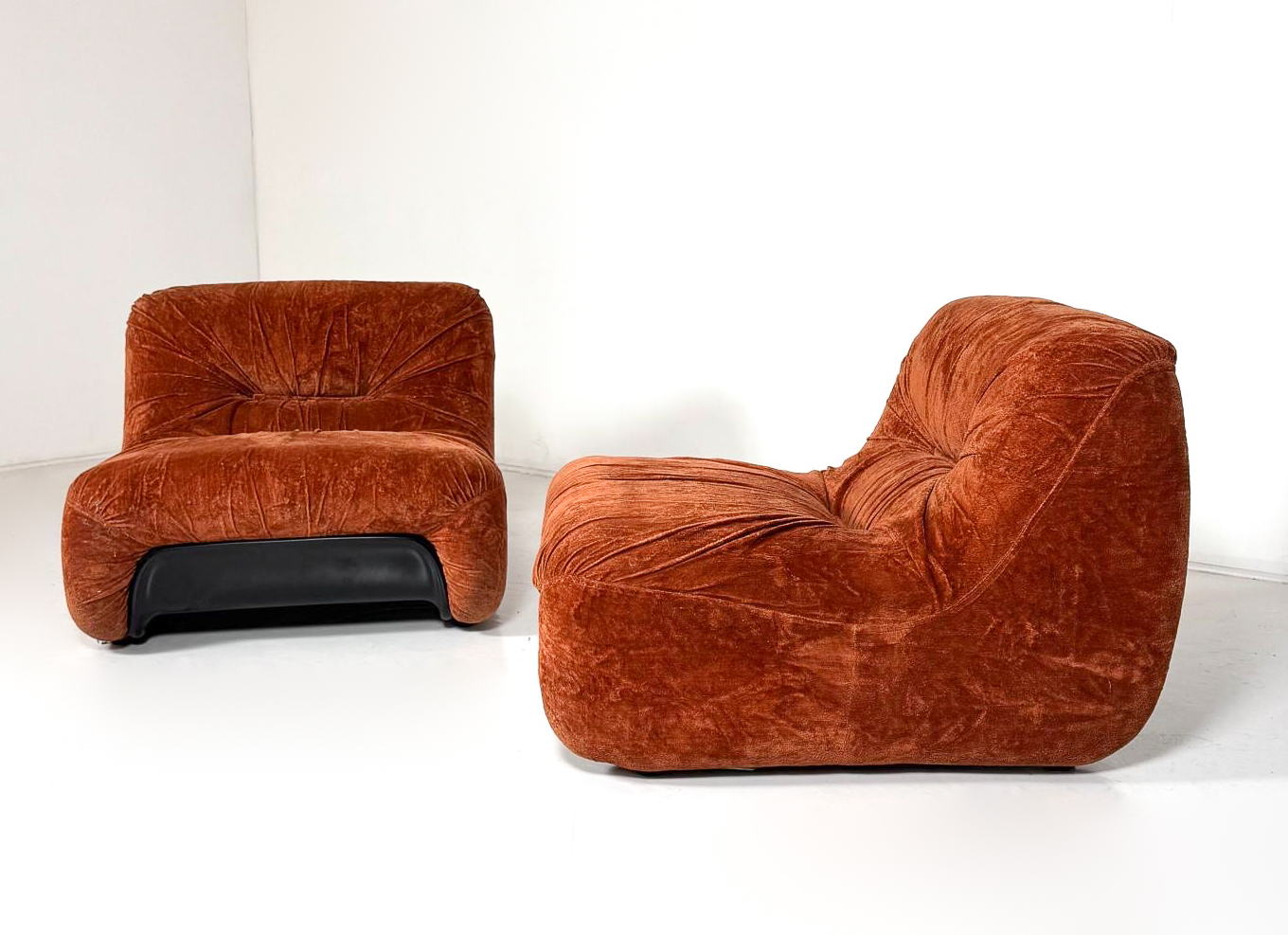 Pair of Malù Armchairs by Diego Mattu for 1P, Italy, 1960s