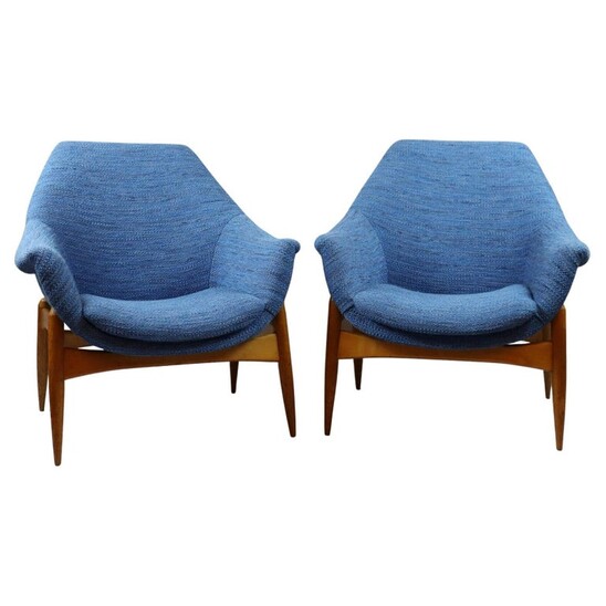 Pair of mid-century blue Fabric Armchairs by Julia Gaubek - Hungary 1950s