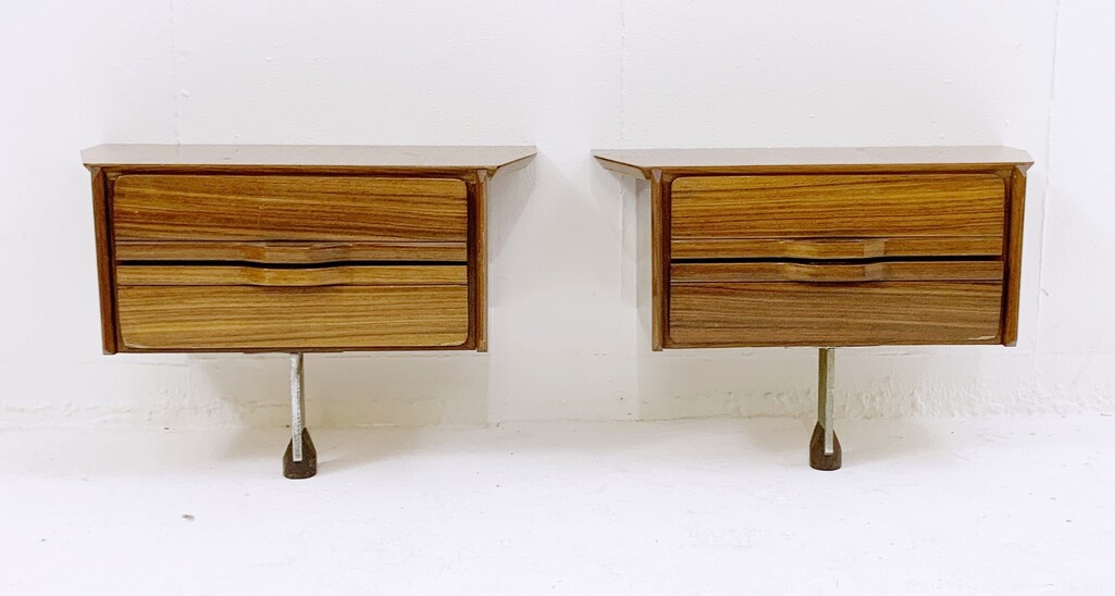 Pair of mid-century lacquered wood nightstands - Italy 1960s