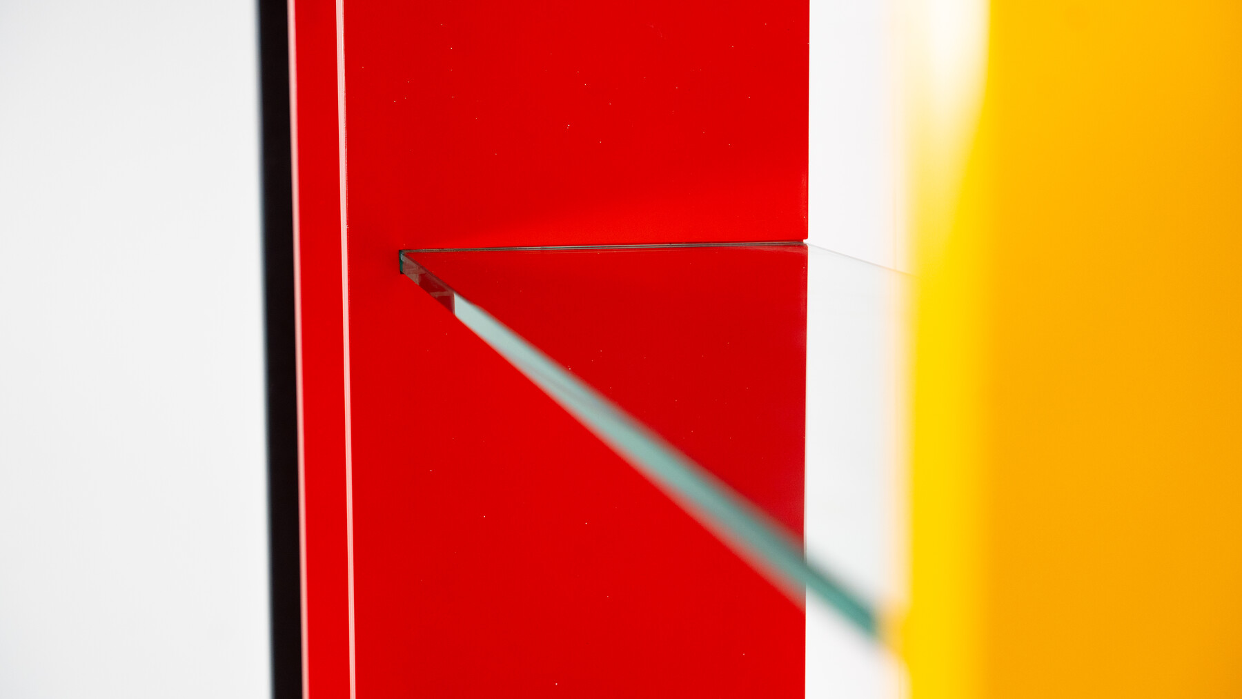 Post Modern Bookcase, Thick Glass and Lacquered Wood by Carlo Montini