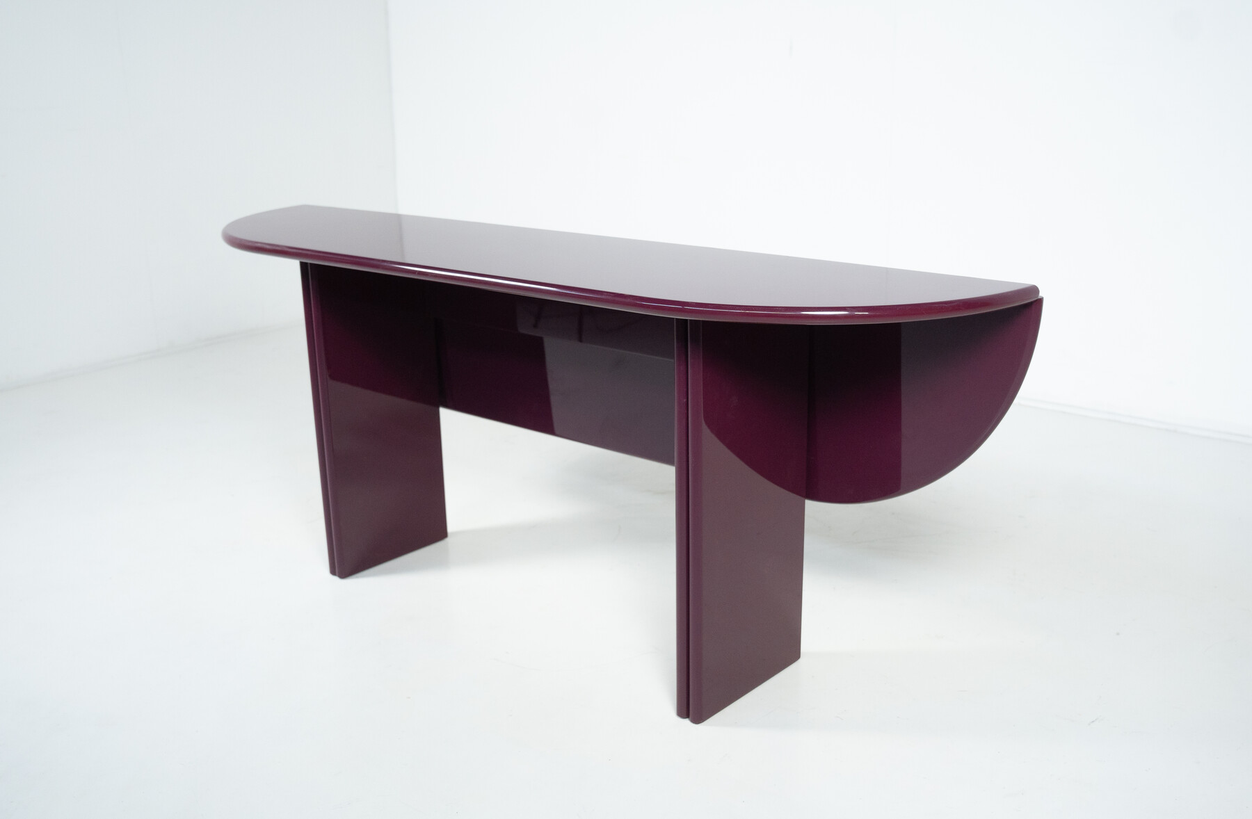 Purple Lacquered Wood Takahama 
