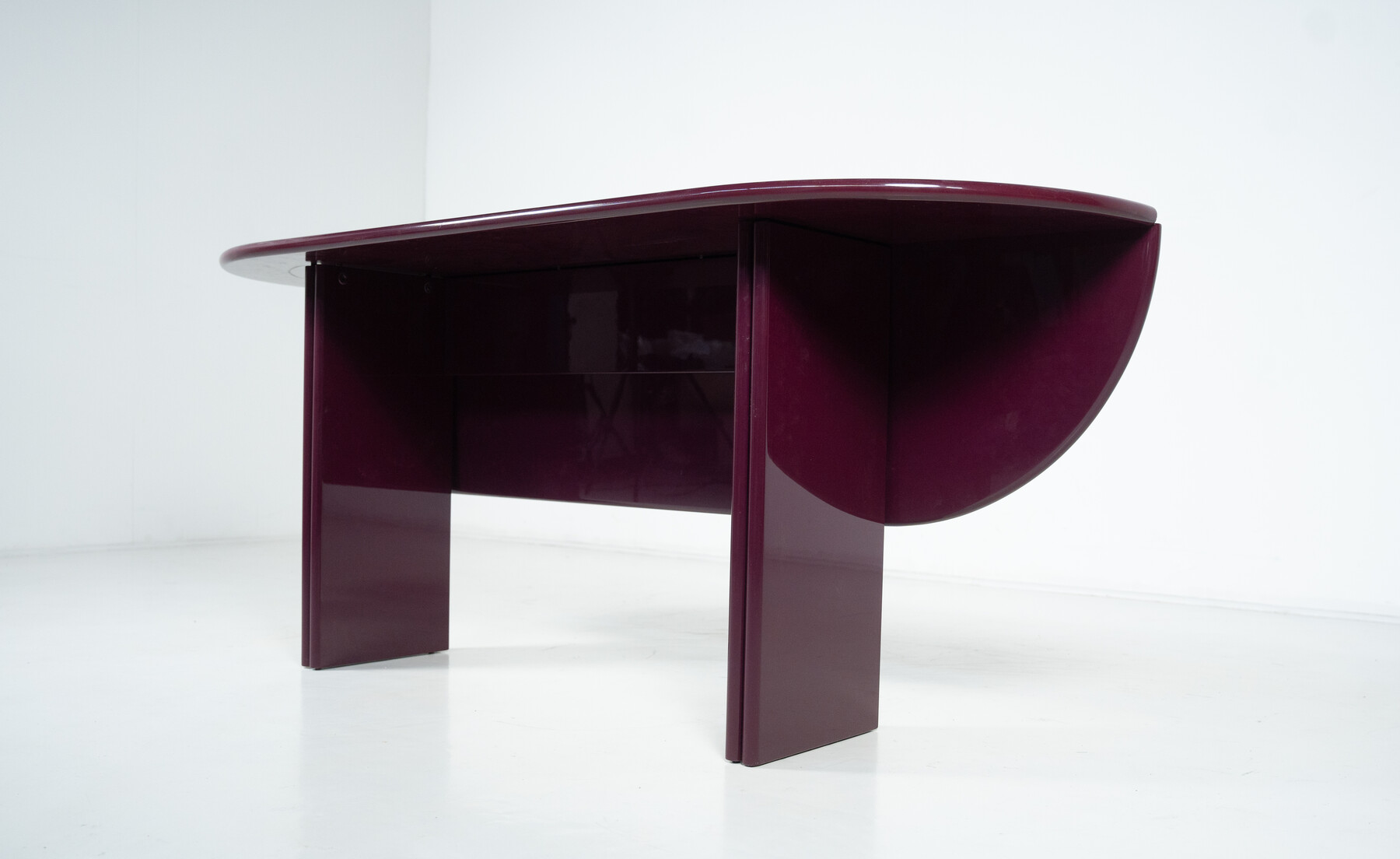 Purple Lacquered Wood Takahama 