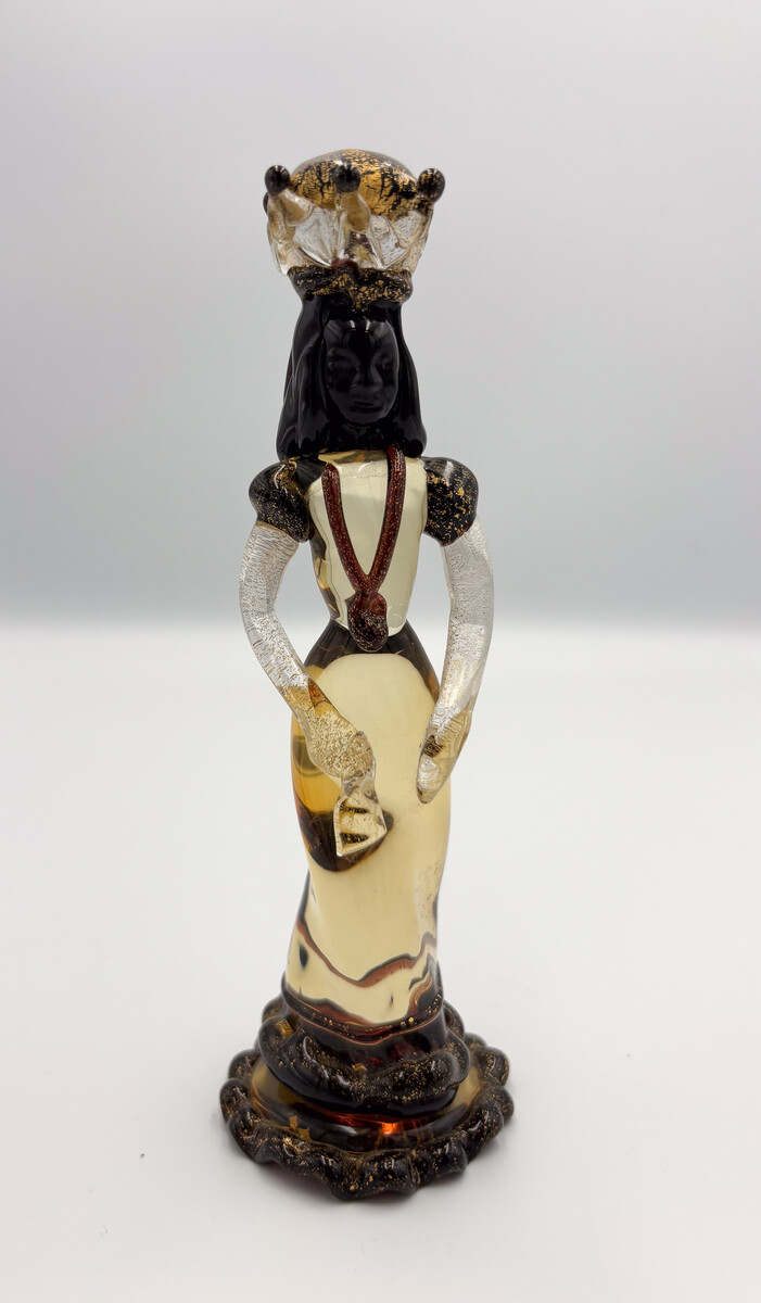 Rare Chess Set Composed of 32 Solid Amber Glass Pieces, finished in white or black pâte de verre, with gold leaf decoration, Barbini,Pauly & C, Murano, 1930s