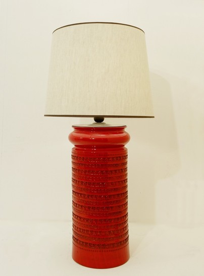 Red Pottery Table Lamp
