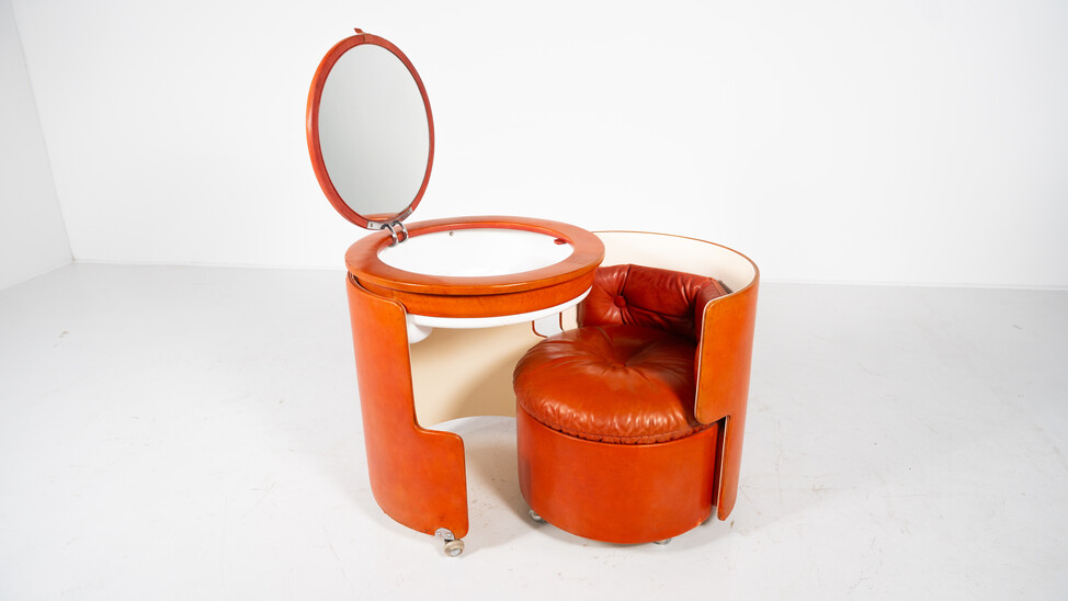 Red Vanity Mod. Dilly Daily by Luigi Massoni for Poltrona Frau, 1968