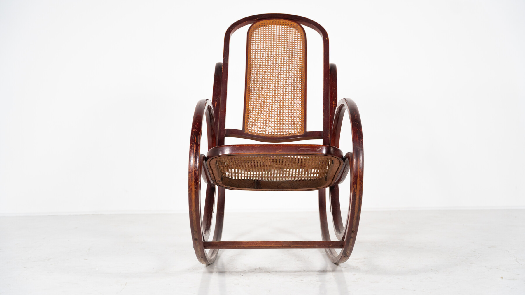 Rocking Chair by Michaël Thonet, 1900s