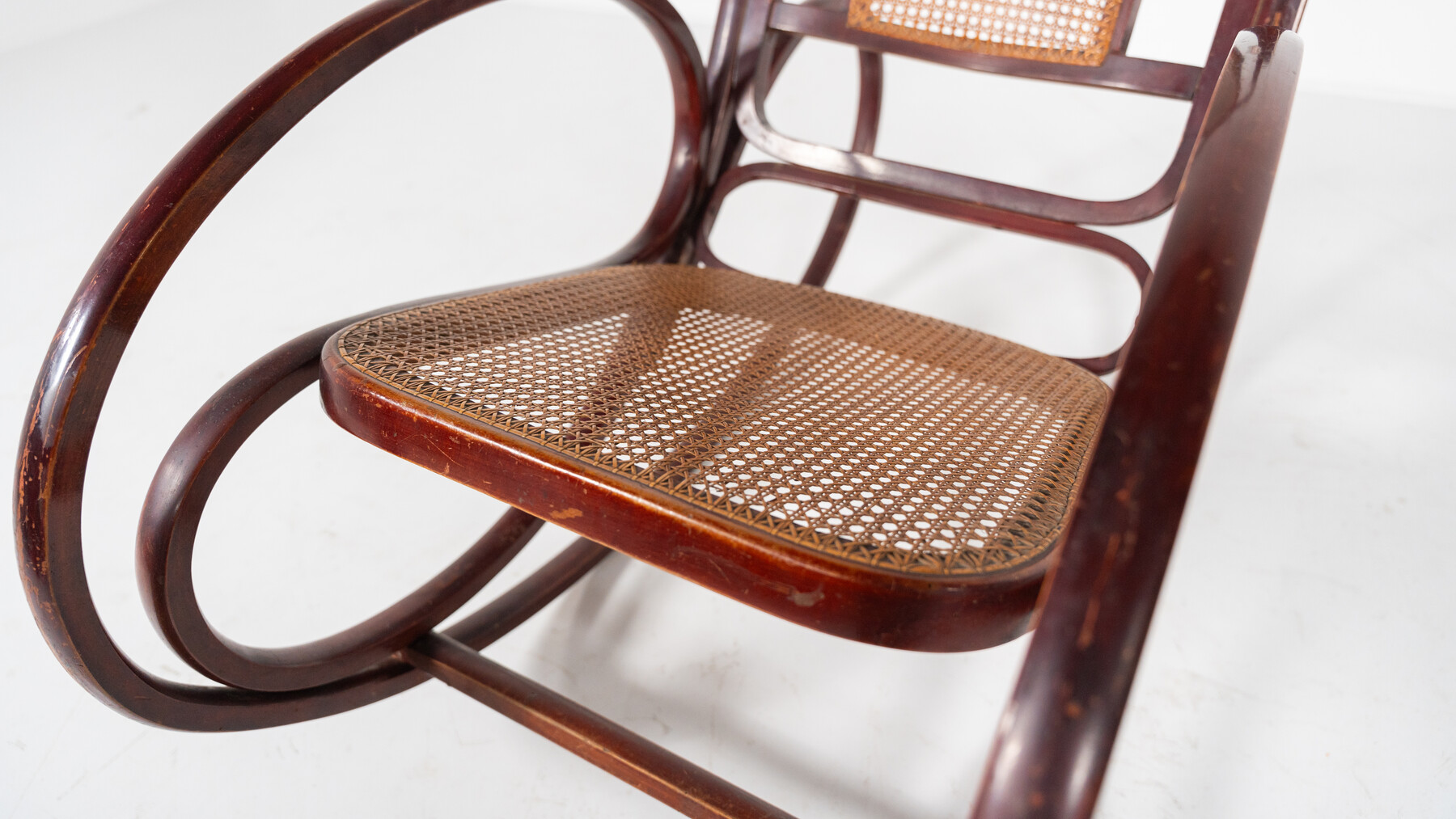 Rocking Chair by Michaël Thonet, 1900s