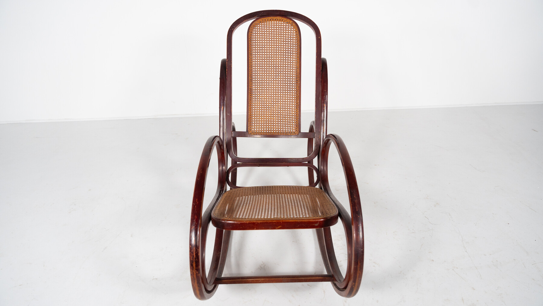 Rocking Chair by Michaël Thonet, 1900s