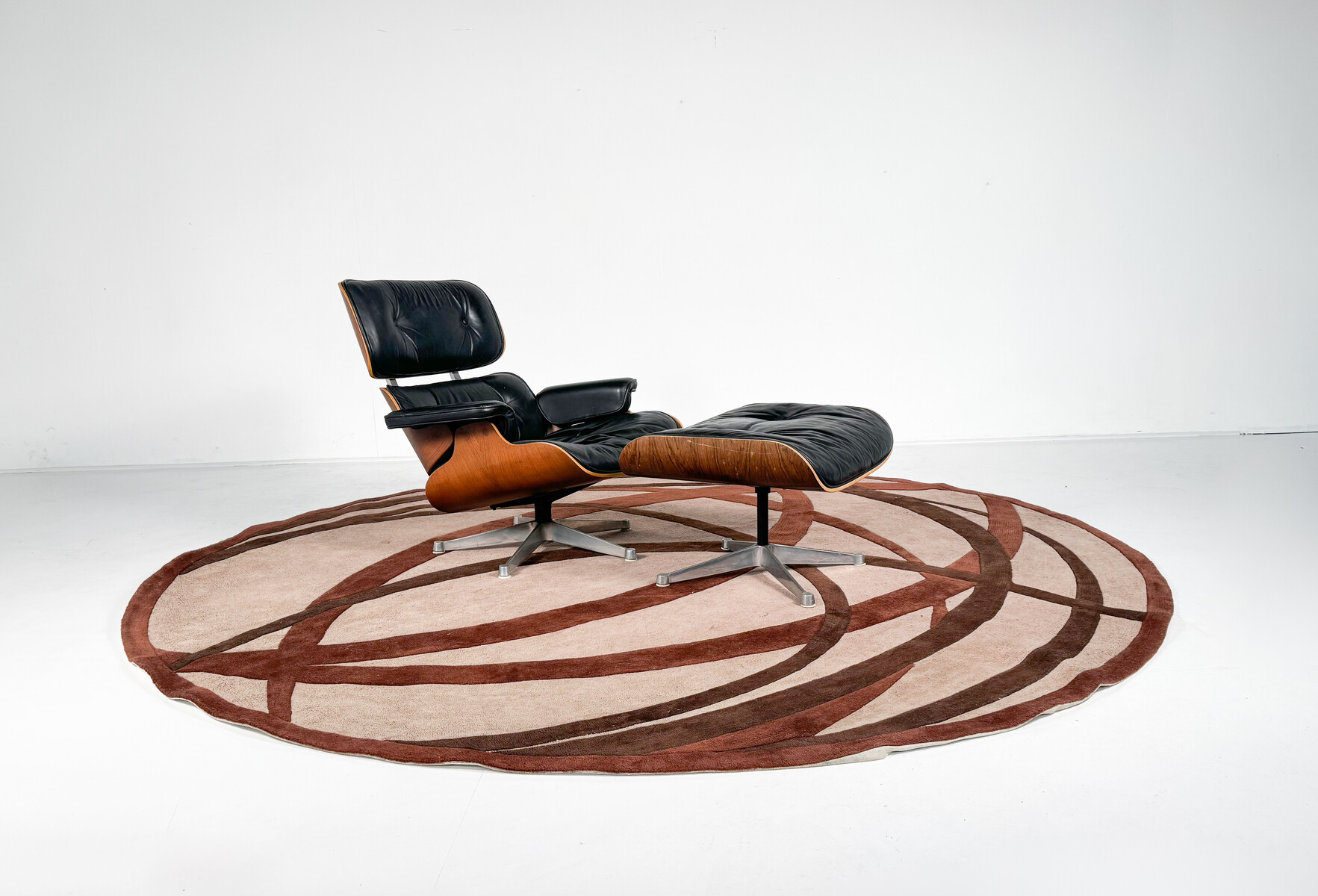 Round Abstract Rug, 1970s