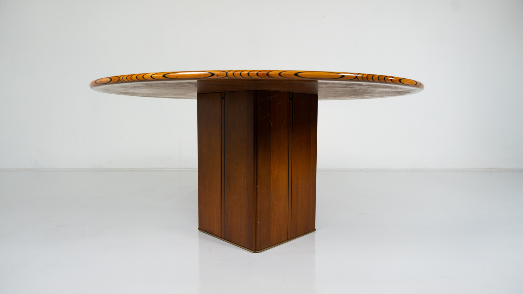 Round 'Africa' Table by Afra & Tobia Scarpa, Maxalto Artona Series, Italy, 1970s