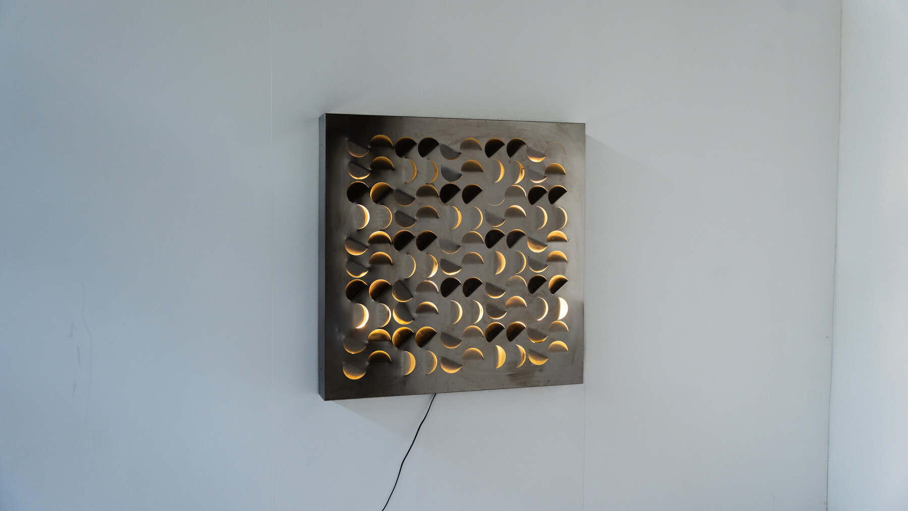  Sculptural Wall Light 