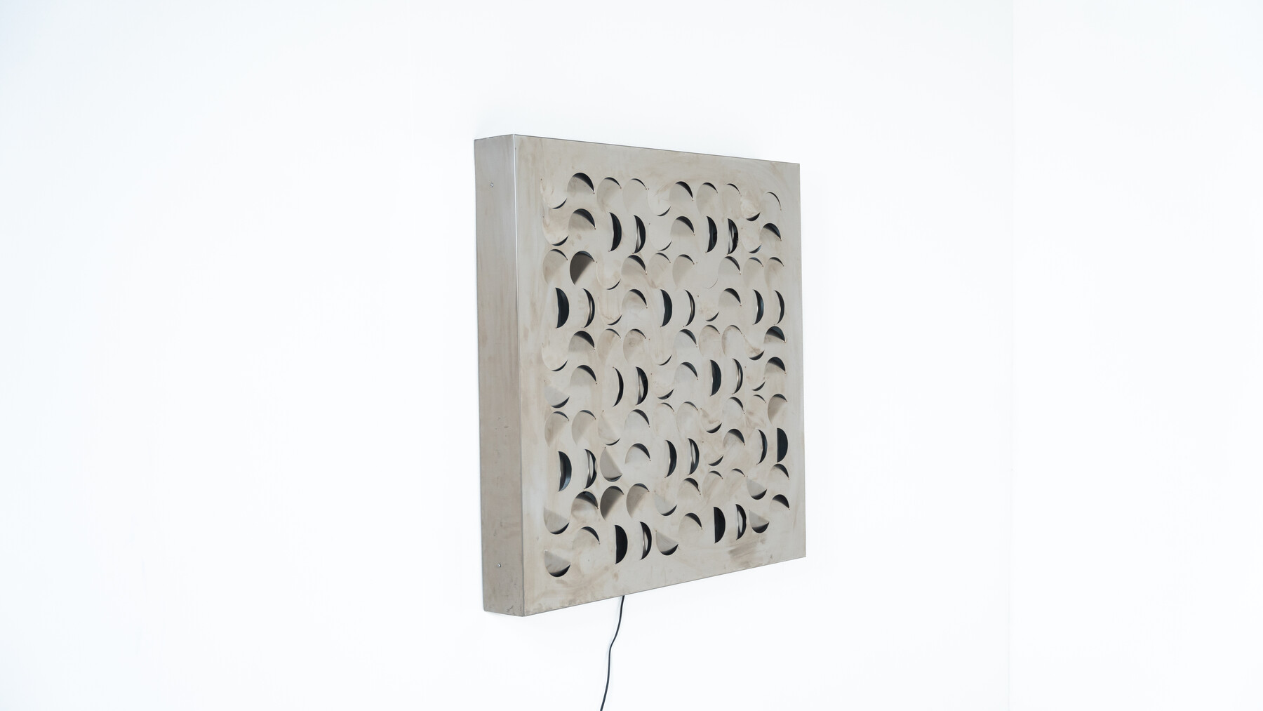  Sculptural Wall Light 