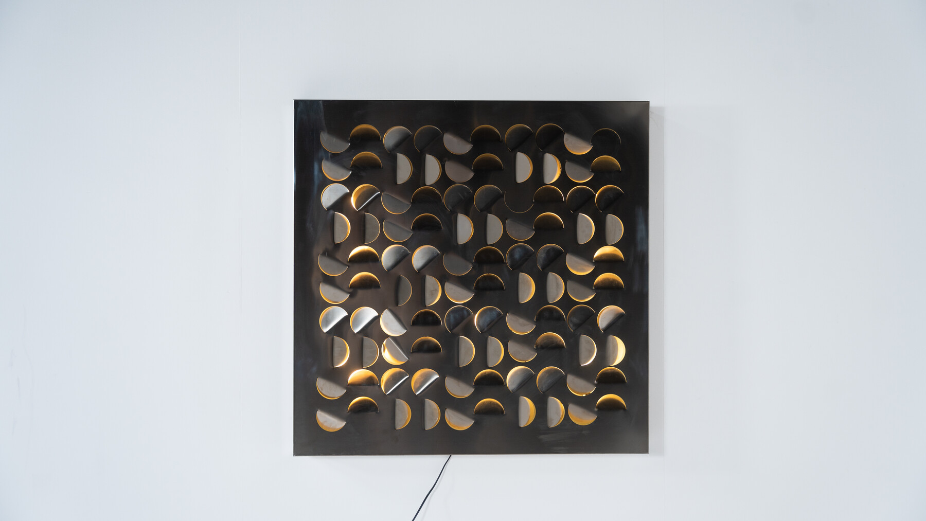  Sculptural Wall Light 