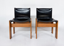 Set of 2 Black Leather Chairs Model 