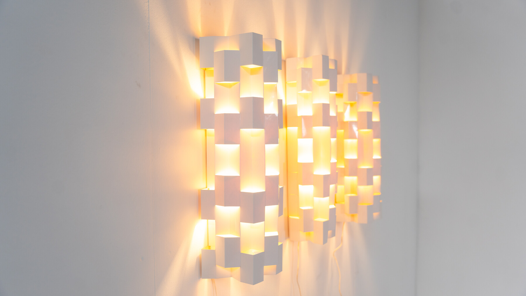 Set of 3 Wall Lights by Gaetano Pesce for NY Form, Paper, 1960s 