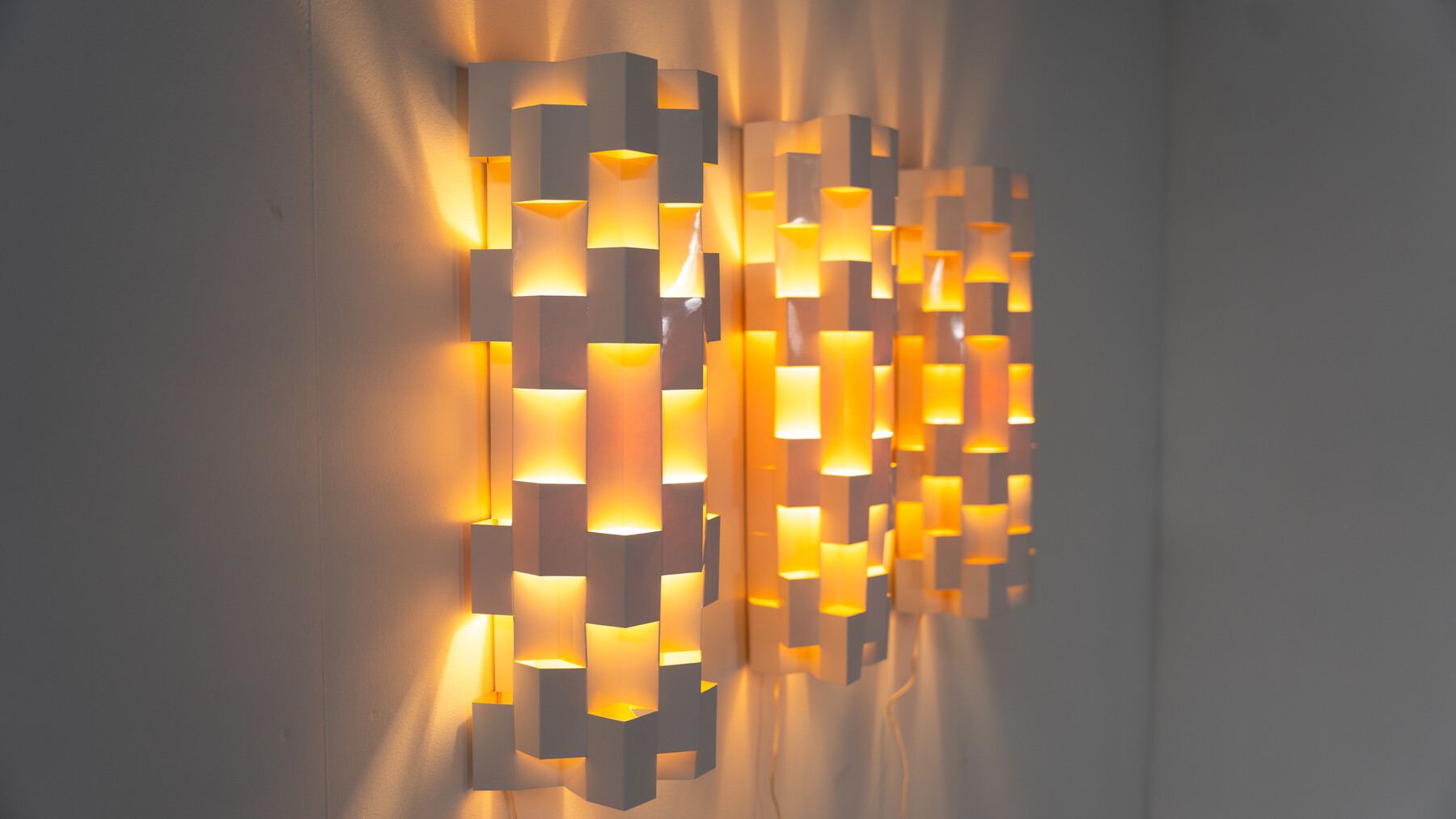 Set of 3 Wall Lights by Gaetano Pesce for NY Form, Paper, 1960s 