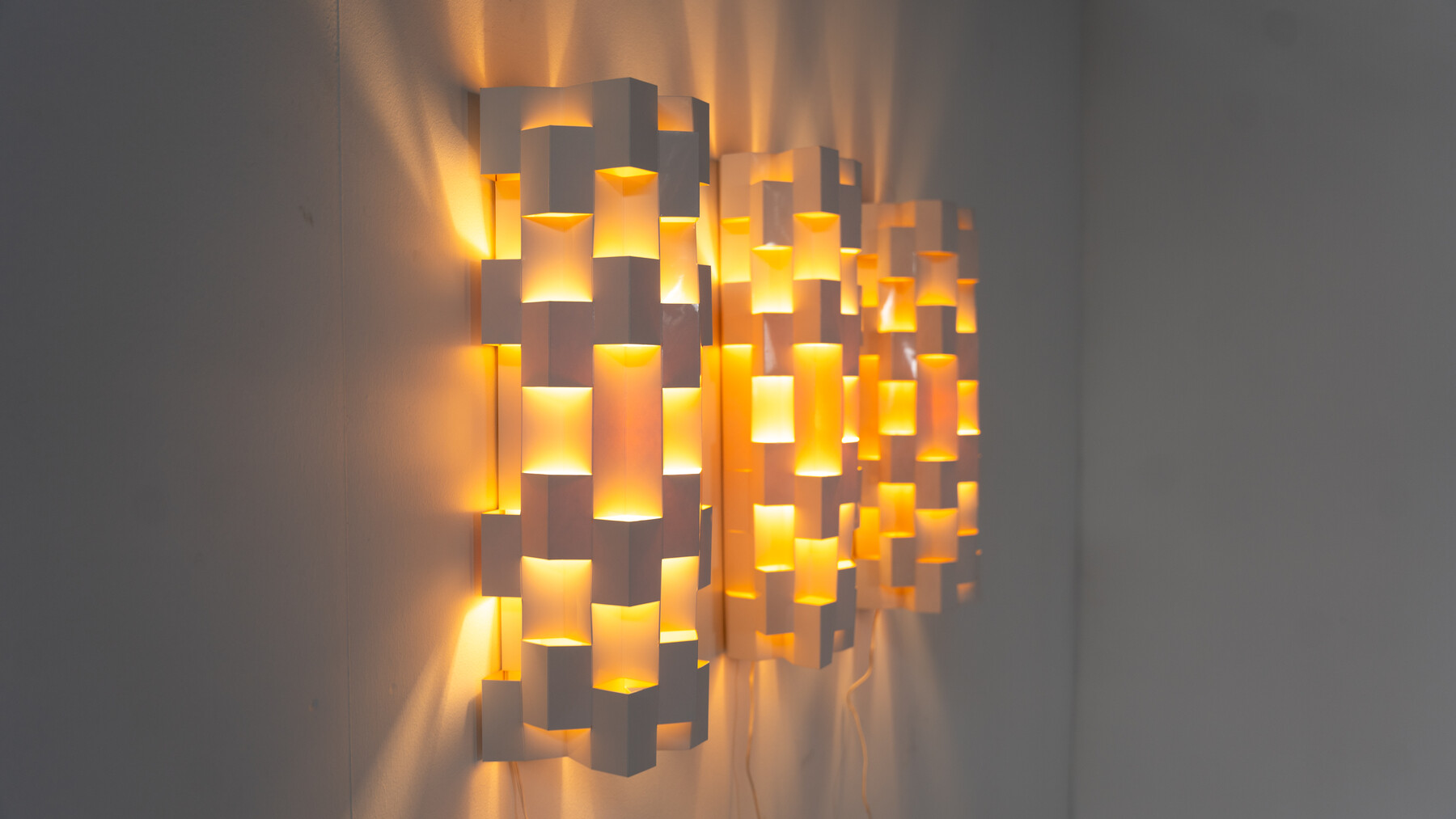 Set of 3 Wall Lights by Gaetano Pesce for NY Form, Paper, 1960s 
