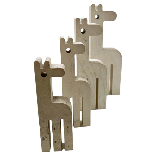 Set of 4 Giraffes Sculptures by Fratelli Mannelli, Travertine, Italy, 1970s