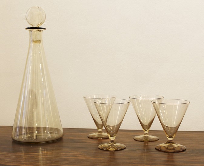 Set of 4 glasses and carafe in Murano glass - Italy 1940s
