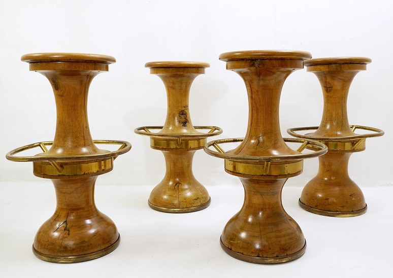 Set Of 4 Italian Bar Stools In Blond Walnut