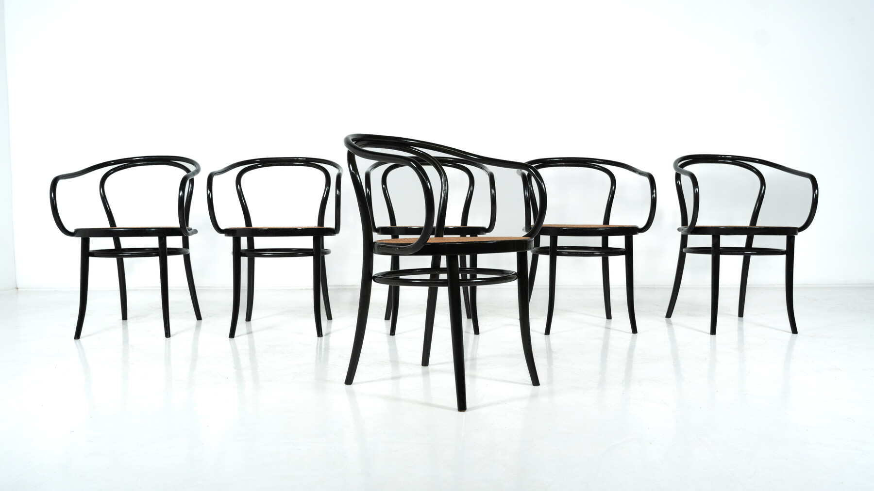 Set of 6 Bentwood Chairs by Thonet, Austria, 1920s