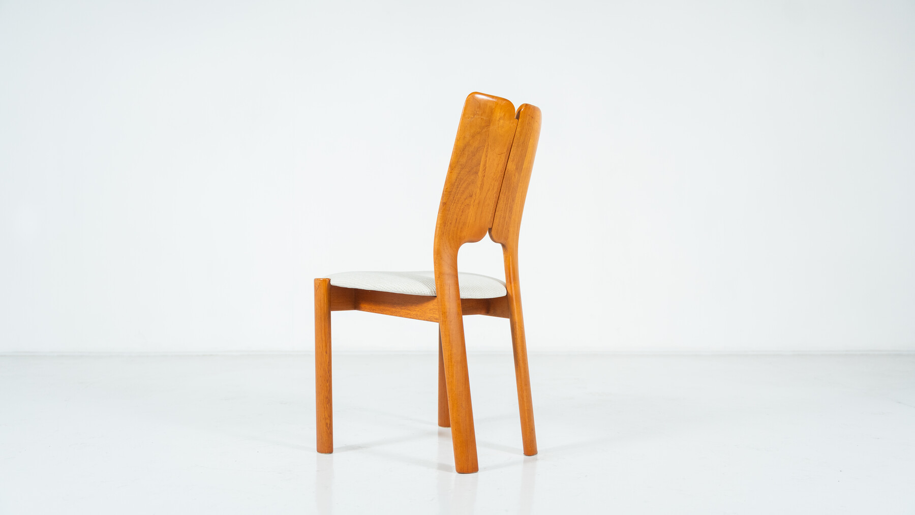 Set of 6 Scandinavian Chairs, 1960s