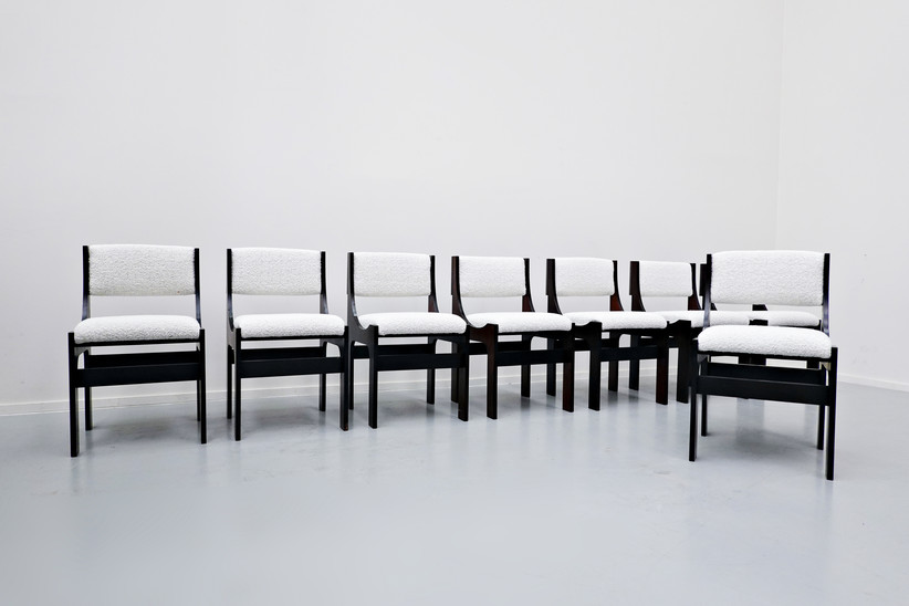 Set of 8 Italian Chairs, 1960s -  New upholstery