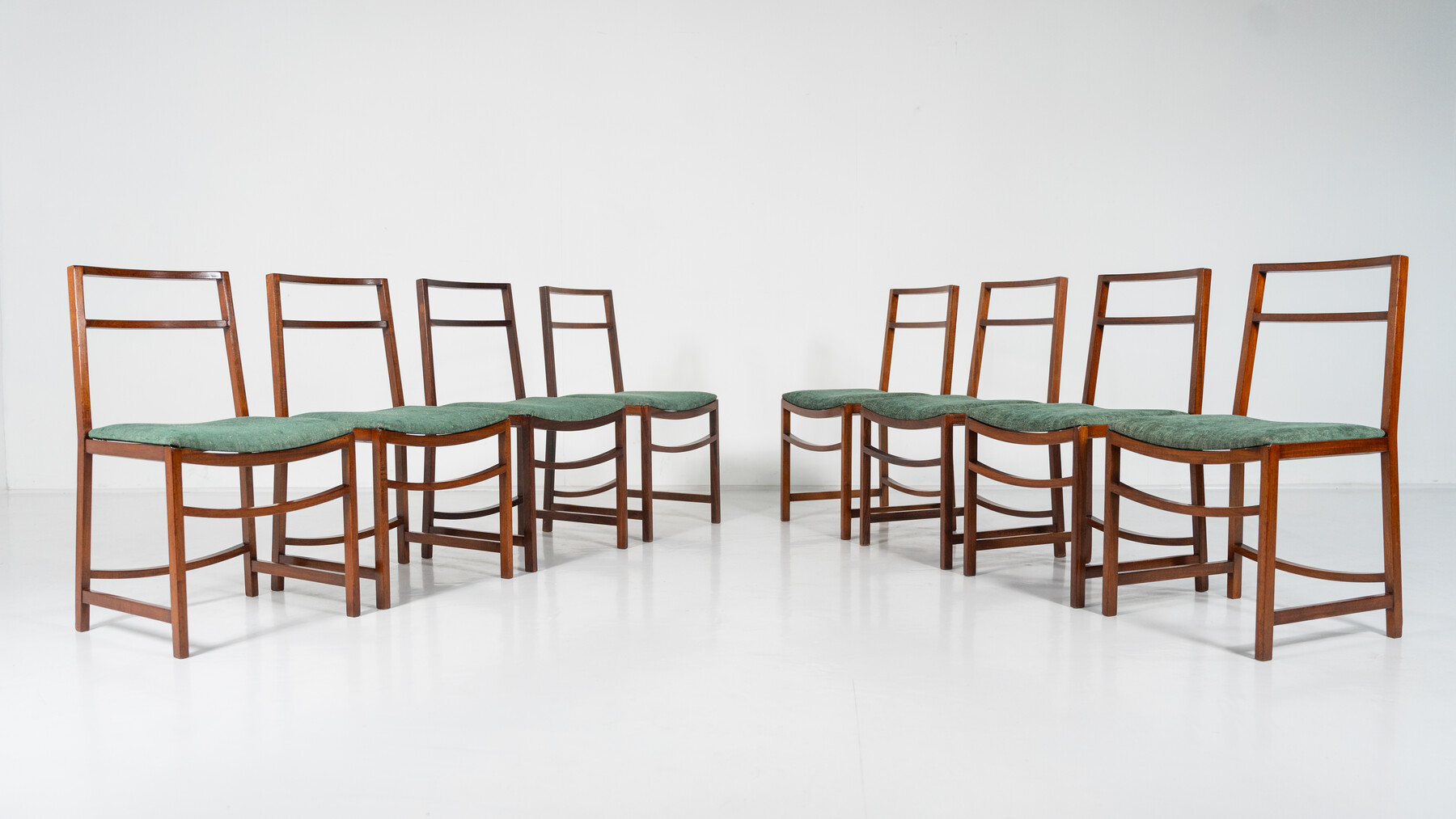 Set of 8 Mid-Century Modern Dining Chairs by Renato Venturi for MIM, 1950s