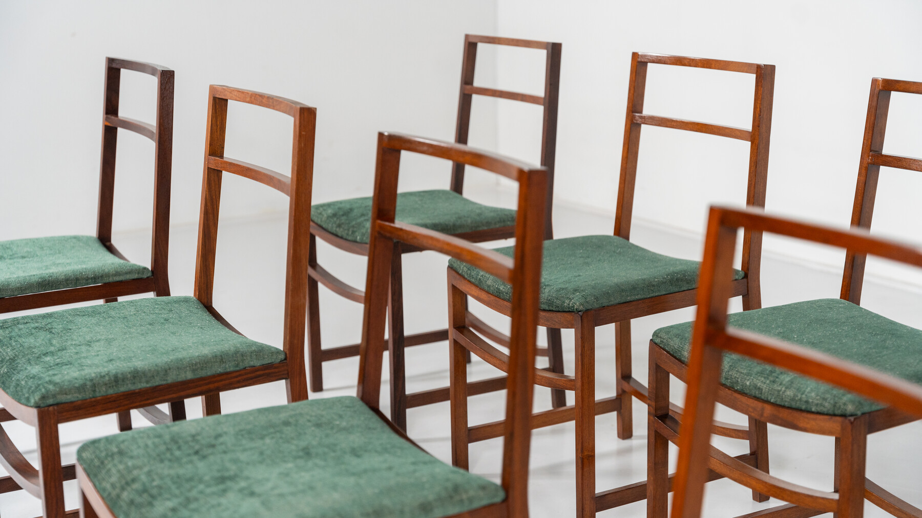 Set of 8 Mid-Century Modern Dining Chairs by Renato Venturi for MIM, 1950s