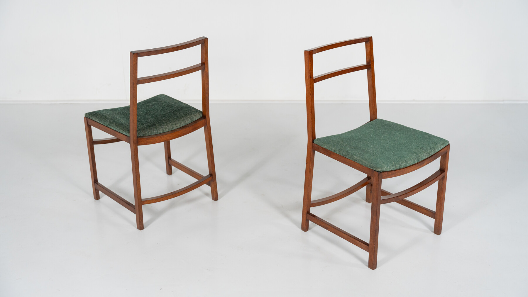 Set of 8 Mid-Century Modern Dining Chairs by Renato Venturi for MIM, 1950s