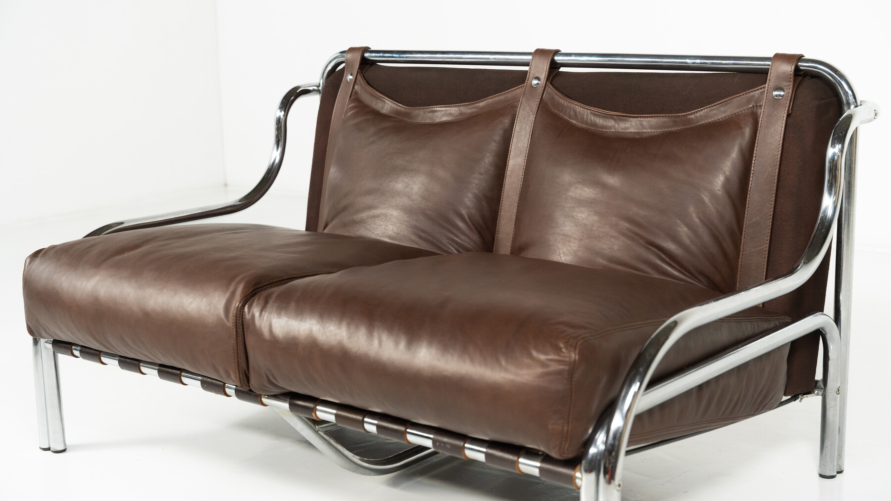 Stringa Sofa by Gae Aulenti, italy, 1962 - New Leather Upholstery