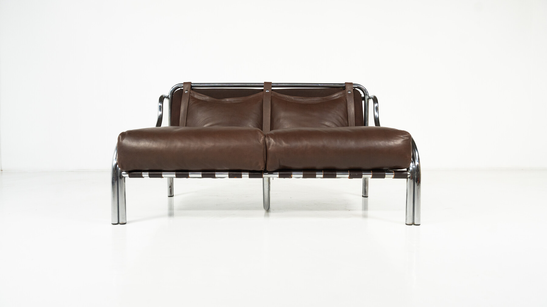 Stringa Sofa by Gae Aulenti, italy, 1962 - New Leather Upholstery