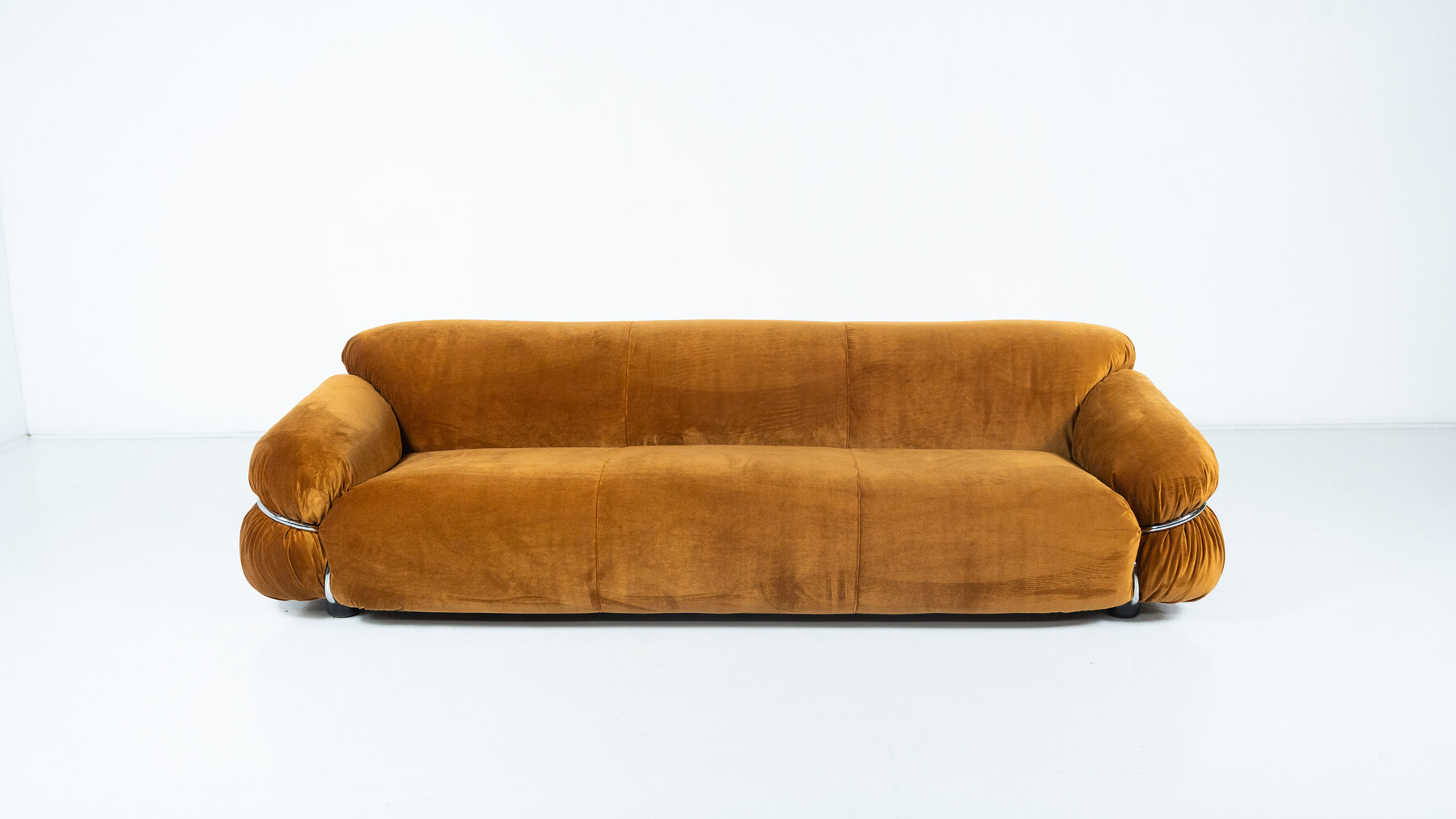 Three-Seater Sesann Sofa by Gianfranco Frattini for Cassina, Italy, 1970s - New Upholstery