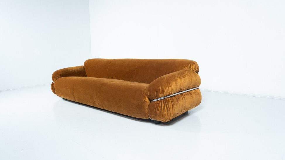 Three-Seater Sesann Sofa by Gianfranco Frattini for Cassina, Italy, 1970s - New Upholstery