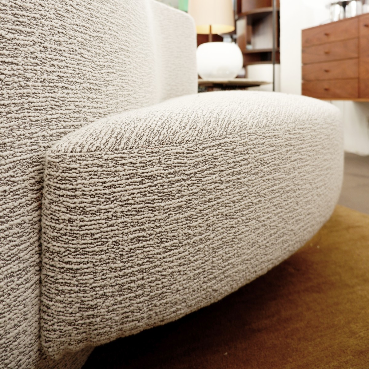 Wave Curved "Borne" Sofa - Italy - Buy design & vintage Sofa online - Buy  design & vintage seating online - Watteeu